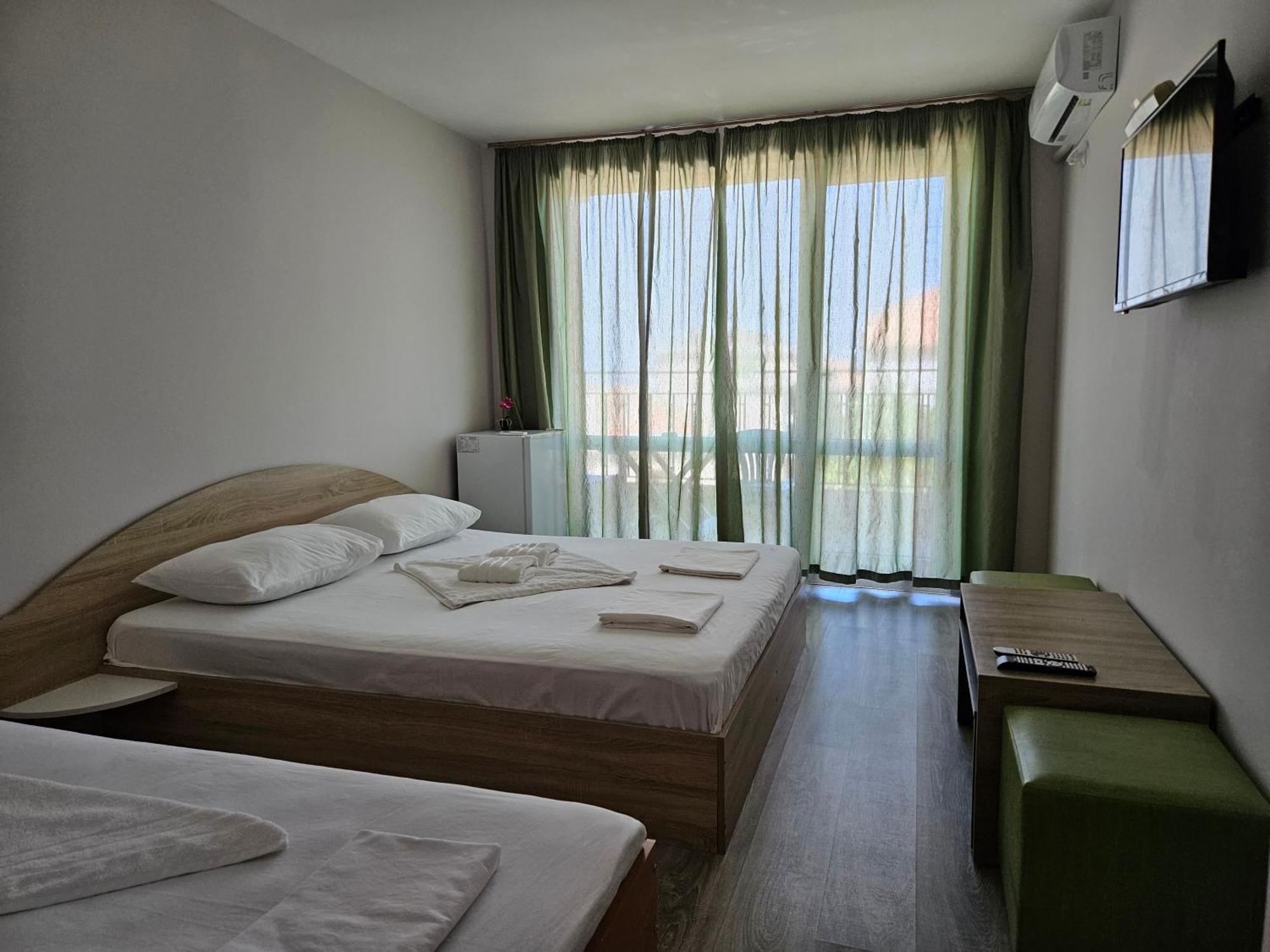 Hotel Family House Manolov Obzor Zewnętrze zdjęcie